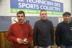 Patrick Gal, David Aigouy et Philippe Solignac, demi-finalistes et meilleurs Aveyronnais de cette édition 2015.