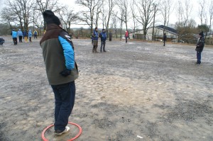 Le bonnet, les gants et la polaire, des instruments quasi indispensables pour braver le vent, le foid et la pluie, ce samedi à quelque 9°° mètres d'altitude.