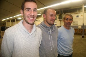 Battus au concours A par les Castonétois de Jean-Noël Arrieta, les Sud-Aveyronnais Simon Dulucq, Damien Azaïs et Franc Bonneviale n'avaient pas perdu le sourire. Il faut dire qu'à ce moment là - il était près de 23 heures -, ils disputaient la demi-finale du concours B.