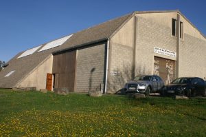 L'ancien gymnase voué au sport basket prêt à devenir le repère des pétanqueurs du Montbazinois.
